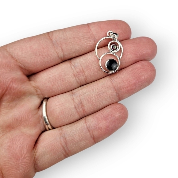 Circles Sterling Pendant Black Onyx Aurora Borealis Crystal Rhodium Plate 925 1" - Picture 5 of 6